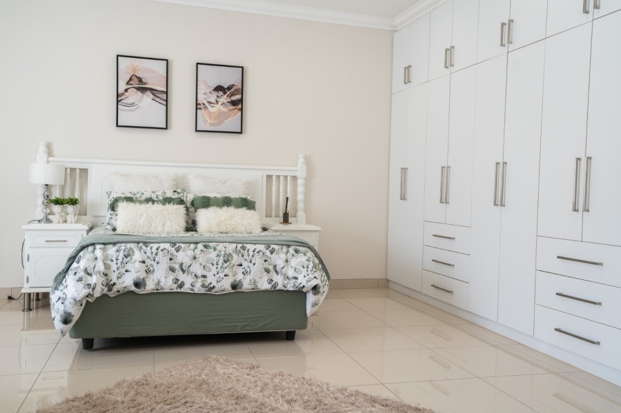 3 Bedroom Property for Sale in Wilkoppies North West